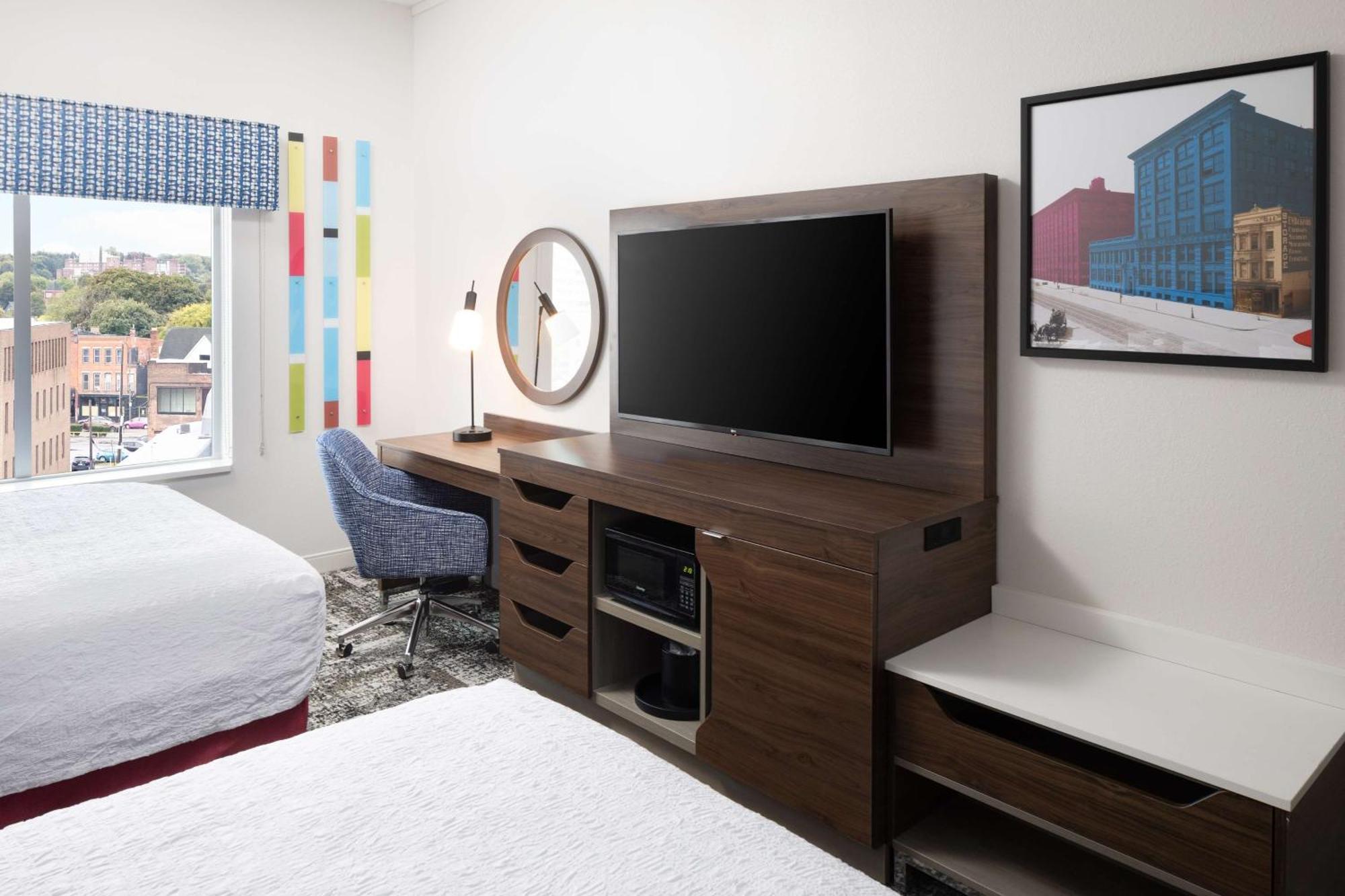 Queen Room Two Queen Beds